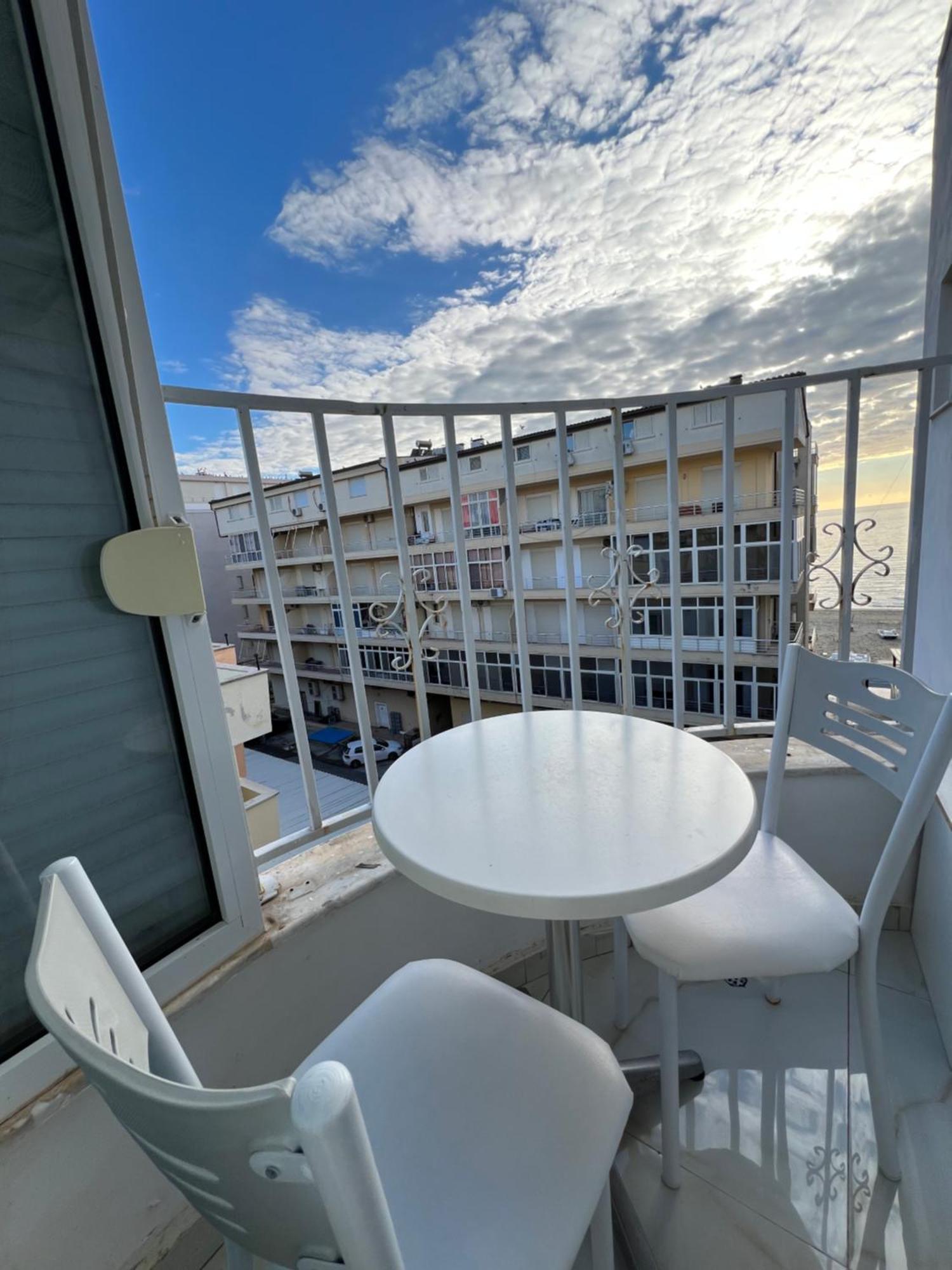 Beach Studio Durres Seaview Dış mekan fotoğraf